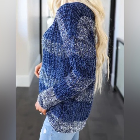 NWT - GeeGee - Navy Chinelle & Silver Tinsel Sweater - Womens Large - Picture 8 of 8